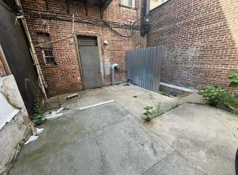 More Photos Of 4709 New Utrecht Ave, Brooklyn Storefront Retail Residential For Sale