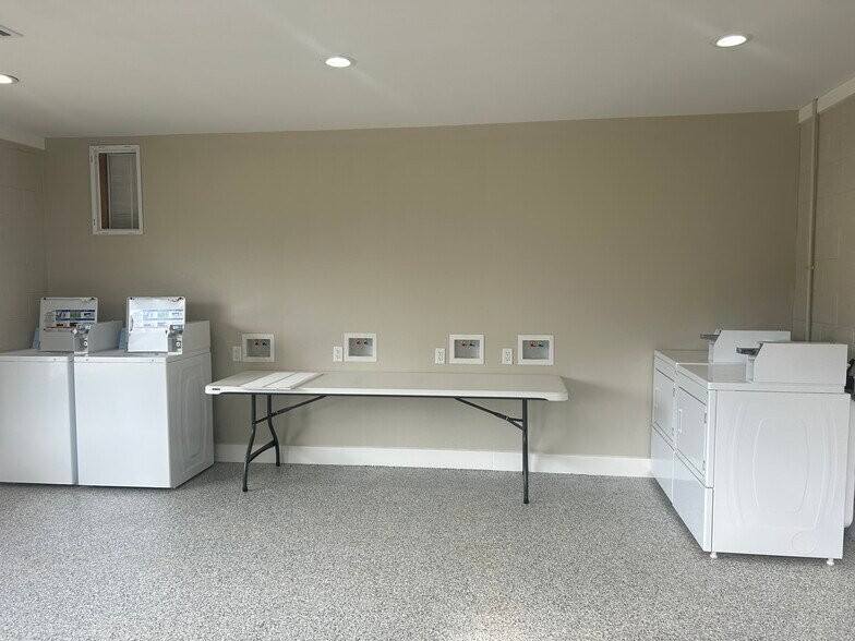 More Photos Of 4326 TX-19, Trinity Marina For Sale