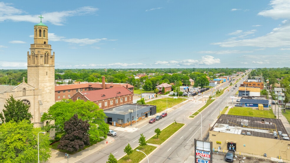 More Photos Of 11505 Livernois Ave, Detroit Industrial For Sale