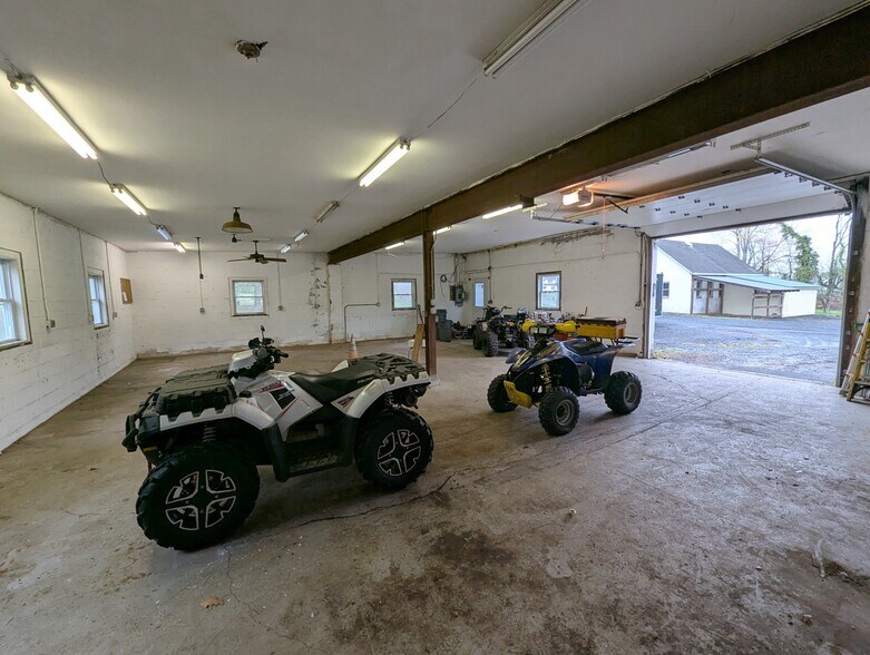 More Photos Of 2005 E Churchville Rd, Bel Air Freestanding For Sale
