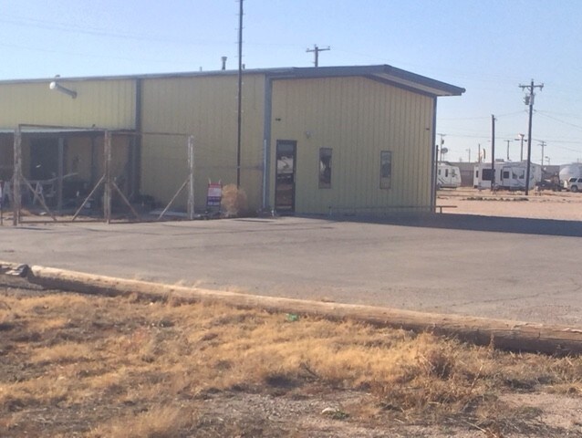More Photos Of 2330 S Main Ave, Lovington Warehouse For Lease