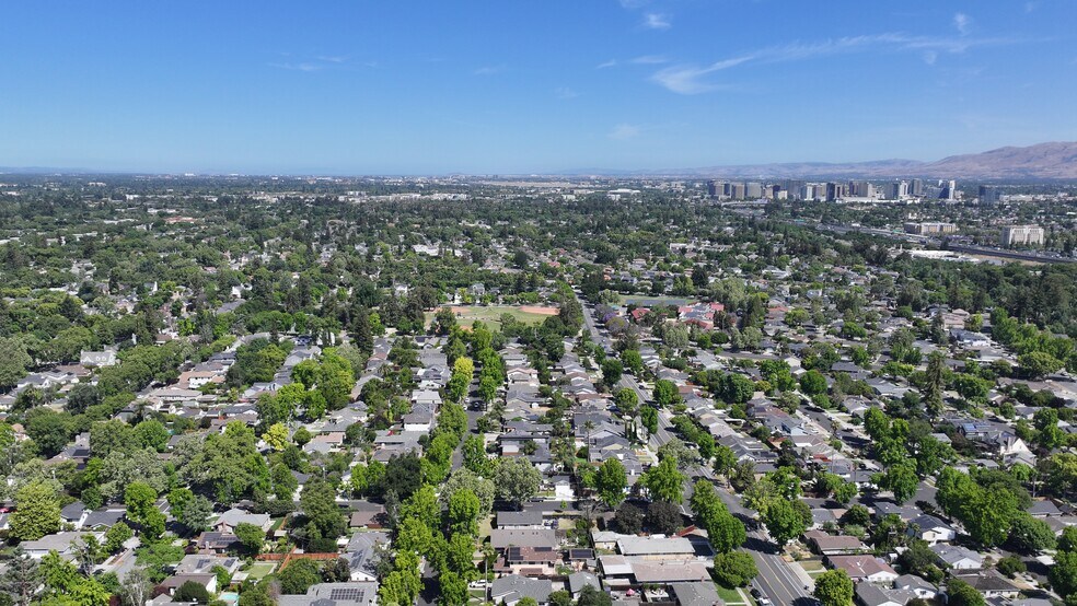 More Photos Of 841-843 Malone Rd, San Jose Office For Sale