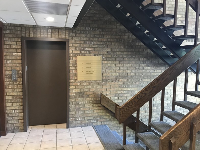 More Photos Of 4061 N Main St, Racine Office For Lease