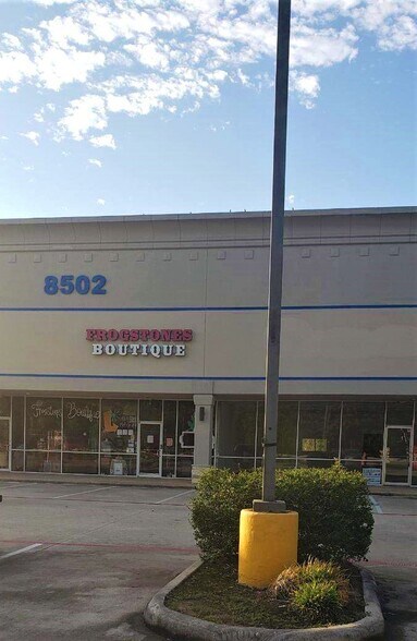 More Photos Of 8502 FM 1960 Rd, Humble Storefront For Lease