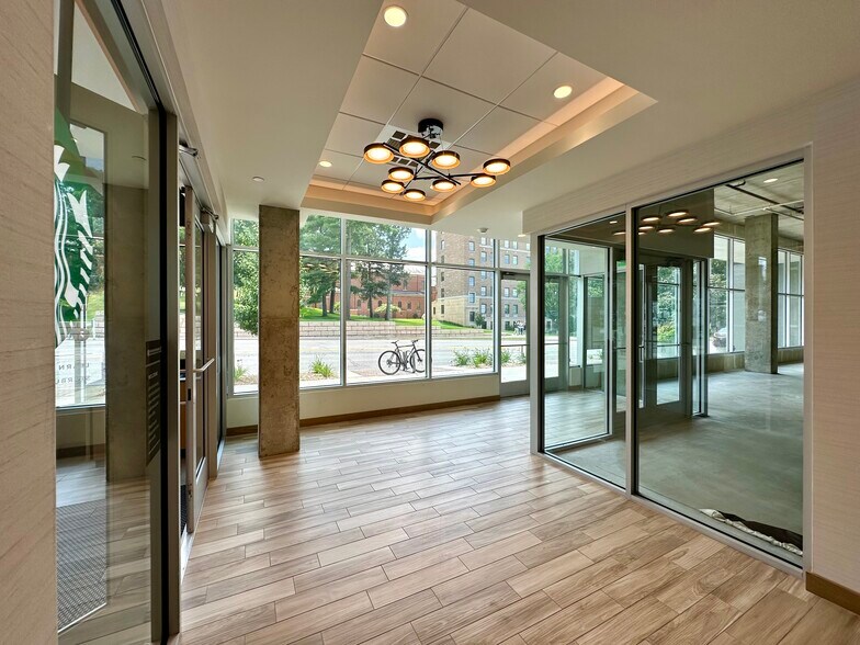 More Photos Of 1101 2nd St SW, Rochester Hotel For Lease