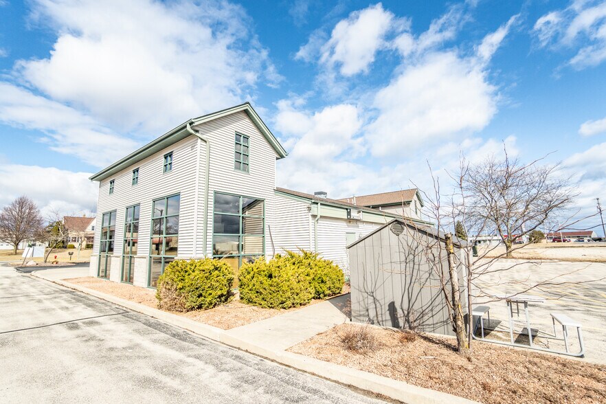 More Photos Of 119-139 Main St, Belgium Freestanding For Sale