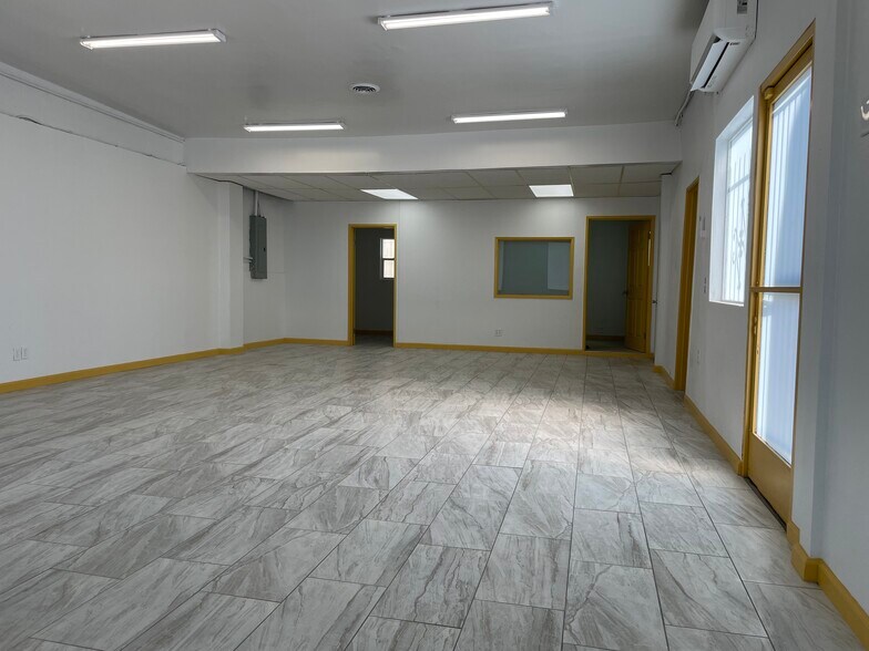 More Photos Of 1667-1671 Anaheim St, Harbor City Storefront Retail Office For Lease