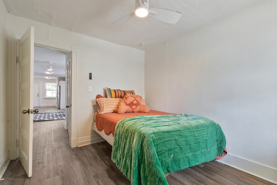 More Photos Of 4 S Auburn Ave, Richmond Apartments For Sale