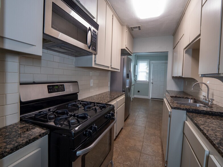 More Photos Of 1000 NE 19th St, Oklahoma City Multifamily For Sale