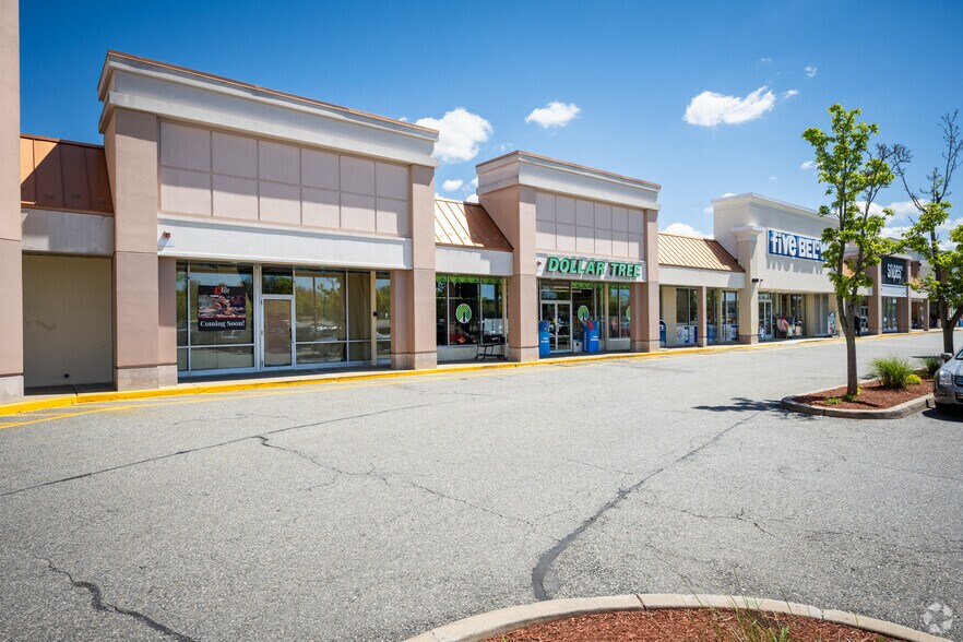 Primary Photo Of 1925 Pawtucket Ave, East Providence Storefront For Lease