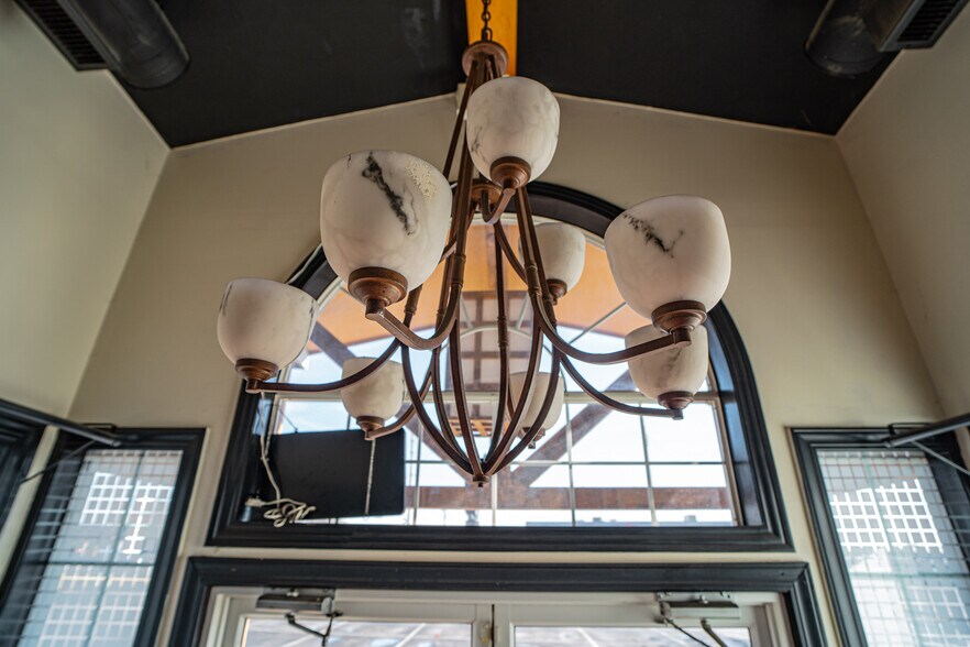 More Photos Of 853 N Glenstone Ave, Springfield Restaurant For Lease