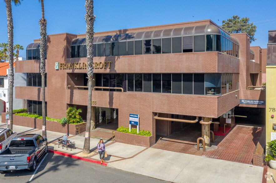 More Photos Of 7855 Fay Ave, La Jolla Medical For Lease