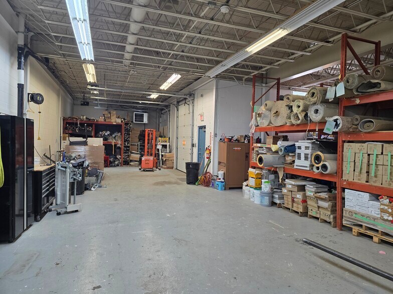 More Photos Of 10584 107th St NW, Edmonton Office For Sale