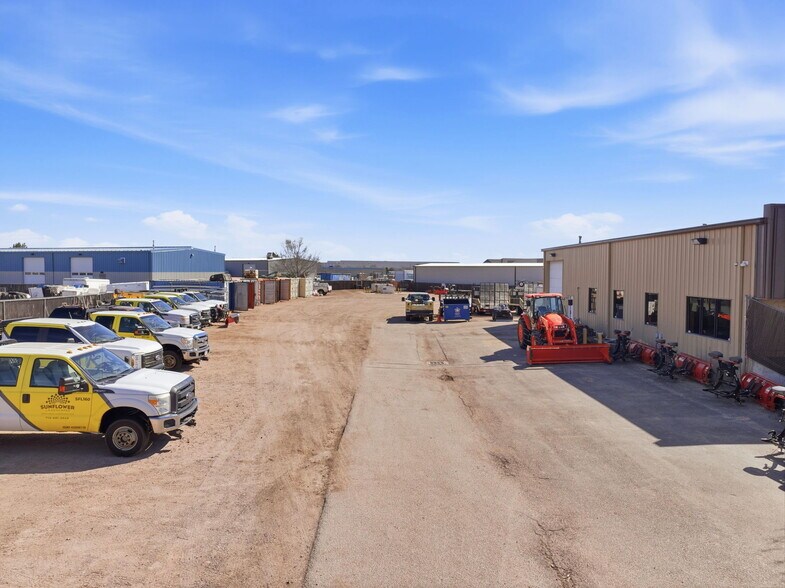 More Photos Of 1925 Aeroplaza Dr, Colorado Springs Warehouse For Lease