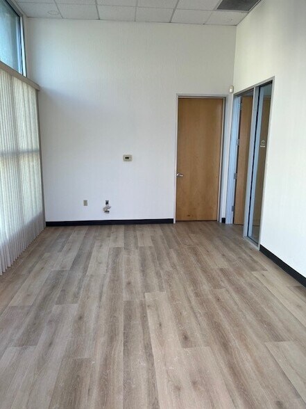 More Photos Of 2145 Elkins Way, Brentwood Warehouse For Lease