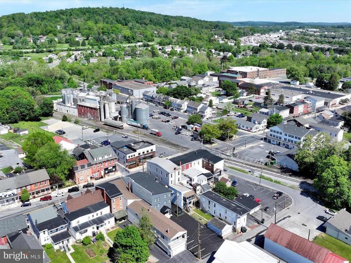 More Photos Of 336-338 Main St, Denver Storefront Retail Residential For Lease