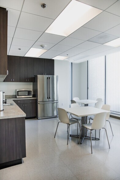 More Photos Of 27200 Tourney Rd, Valencia Office For Lease