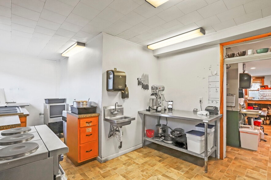 More Photos Of 14035 Pennsylvania Ave, Hagerstown Restaurant For Sale