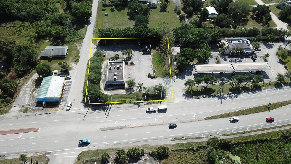 More Photos Of 8680 Us-1, Sebastian Fast Food For Lease