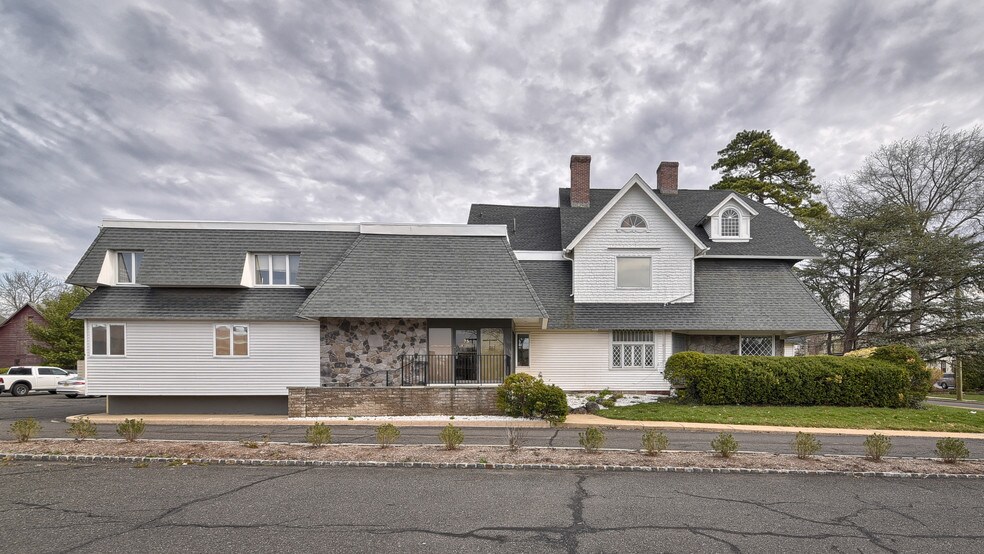 More Photos Of 75-77 N Bridge St, Somerville Office For Lease