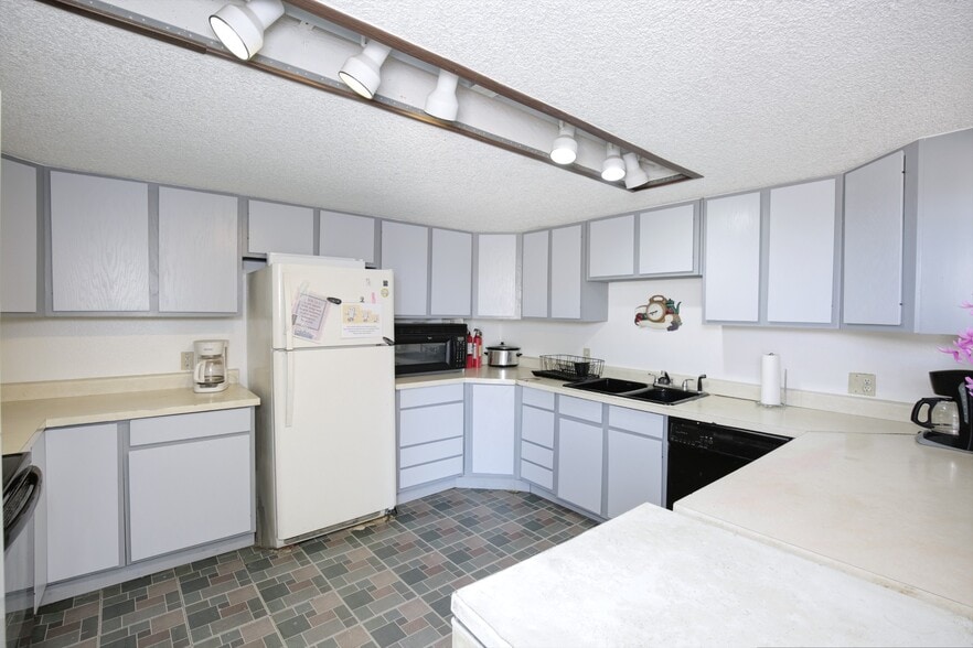 More Photos Of 7848 S 27th Ave, Laveen Religious Facility For Sale