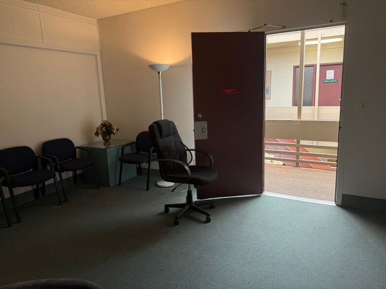 More Photos Of 924 Buena Vista St, Duarte Medical For Lease