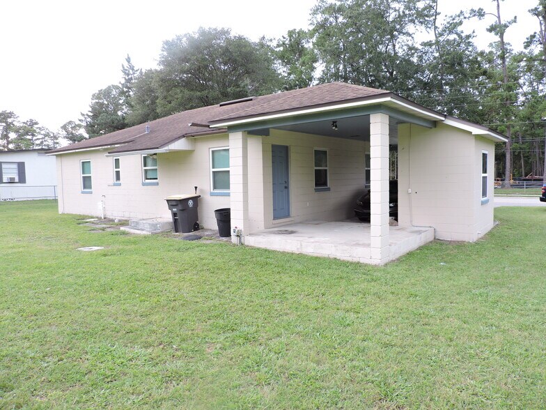 More Photos Of 7576 Wilson Blvd, Jacksonville Office For Sale