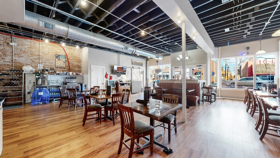 More Photos Of 335 Mountain Ave, Berthoud Restaurant For Sale