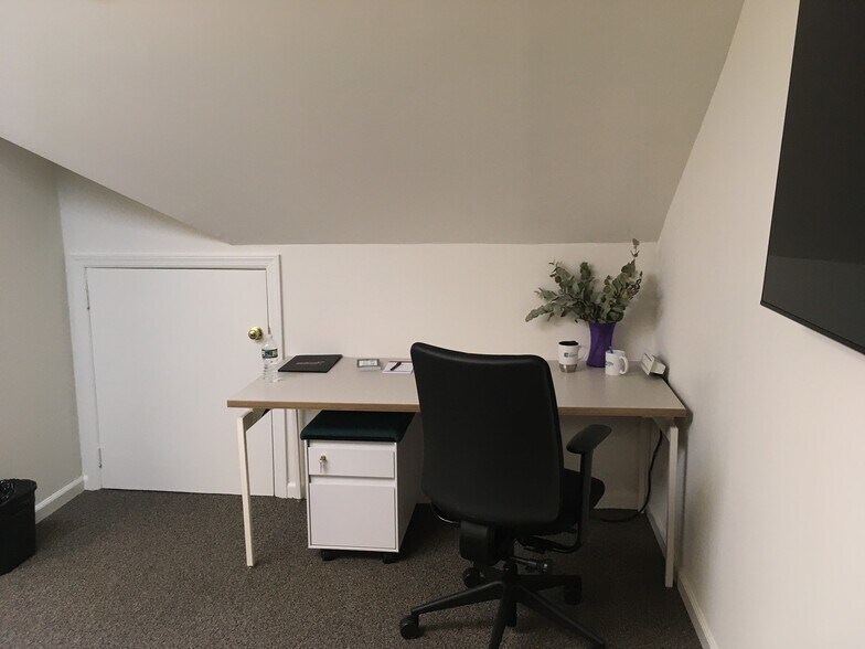 More Photos Of 150 Elm St, Westfield Bank For Lease