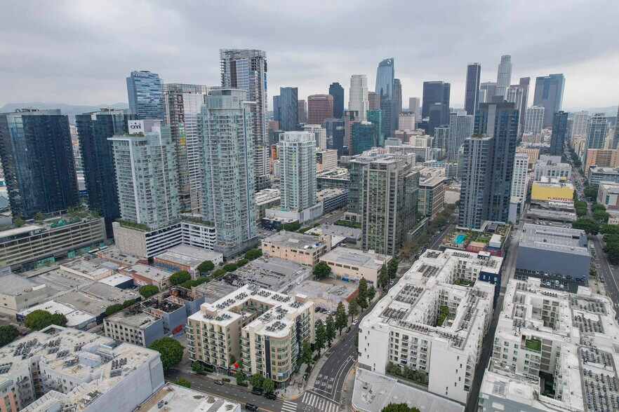 More Photos Of 1201 S Grand Ave, Los Angeles Warehouse For Lease