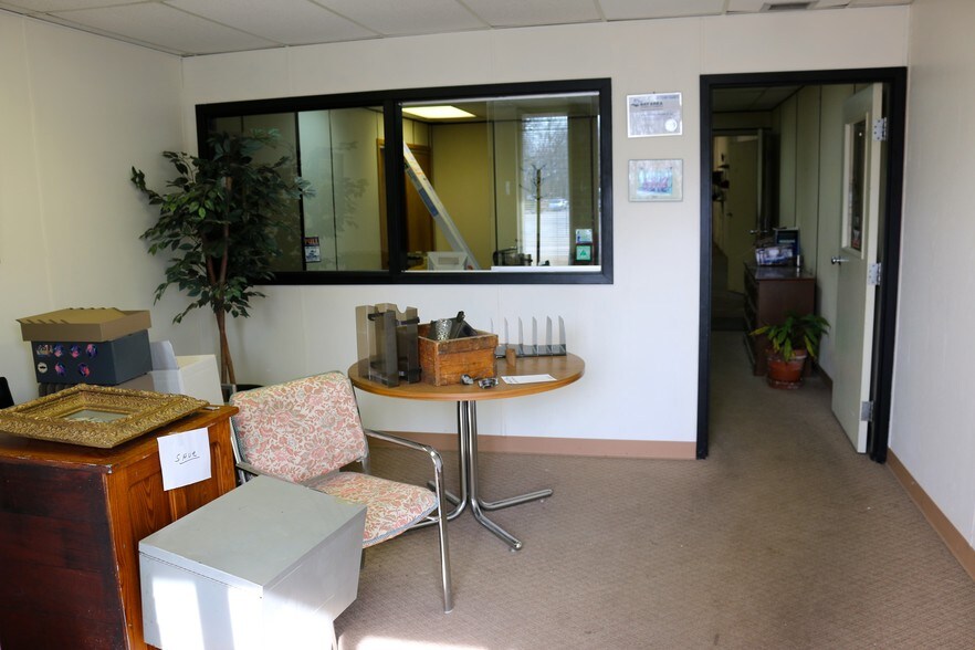 More Photos Of 10240 Thor Dr, Freeland Warehouse For Sale