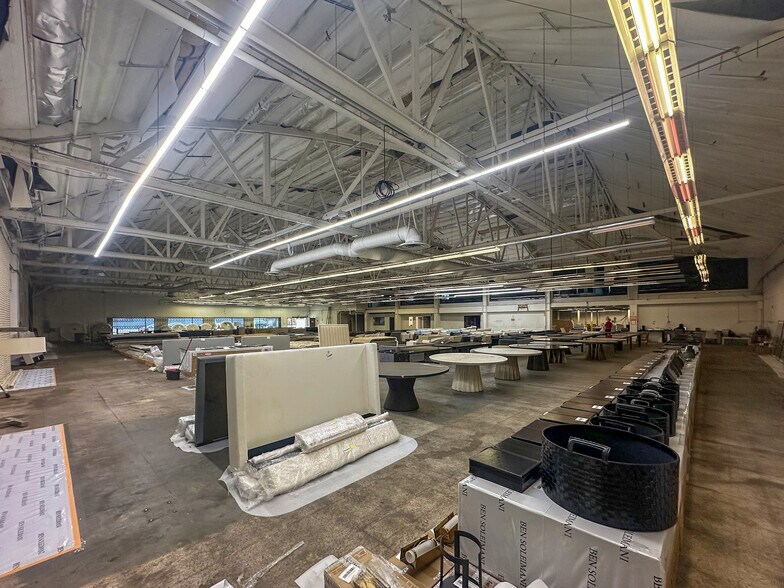 More Photos Of 1830 S La Cienega Blvd, Los Angeles Freestanding For Lease