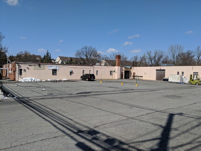 More Photos Of 320 Colfax Ave, Clifton Manufacturing For Lease