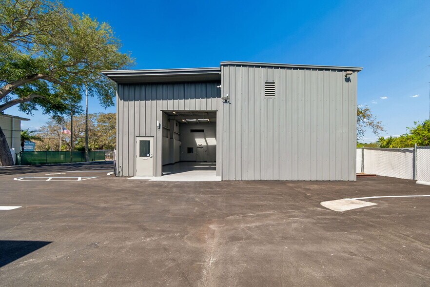 More Photos Of 1453 S Martin Luther King Jr Ave, Clearwater Warehouse For Sale