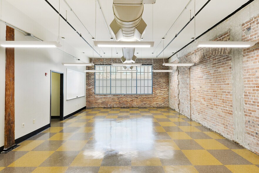 More Photos Of 3300 Gravier St, New Orleans Medical For Sale
