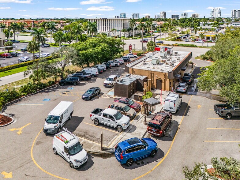 More Photos Of 4114 Tamiami Trl N, Naples Fast Food For Sale