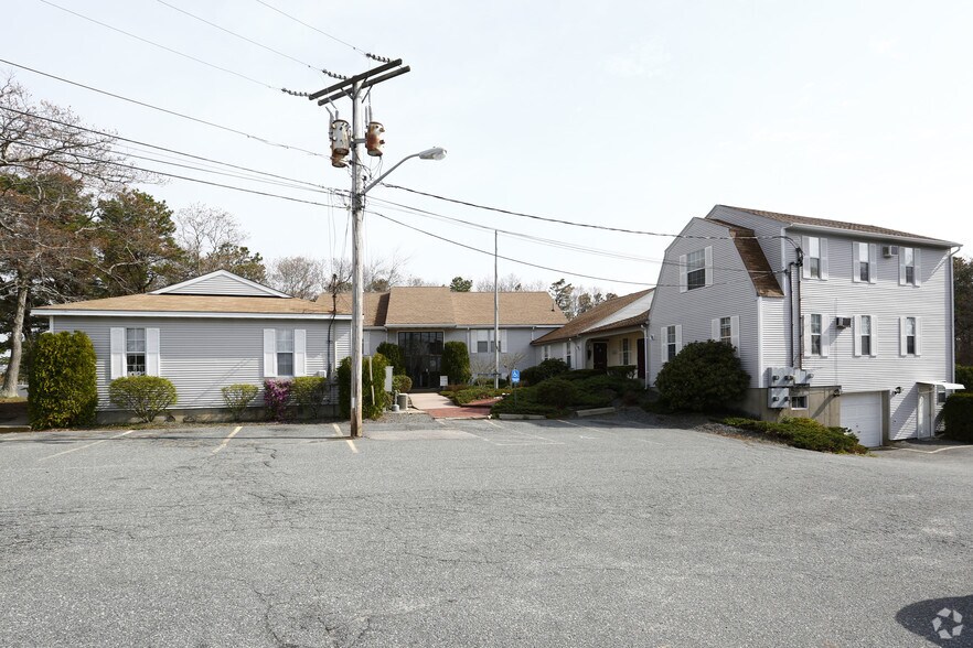 More Photos Of 116 Route 3A Rd, Sagamore Beach Office For Sale