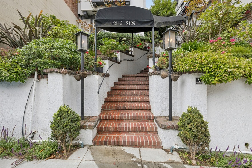 More Photos Of 2115-2129 Hyde St, San Francisco Apartments For Sale