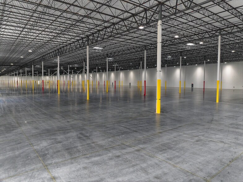 More Photos Of 1850 Continental Blvd, Charlotte Warehouse For Lease
