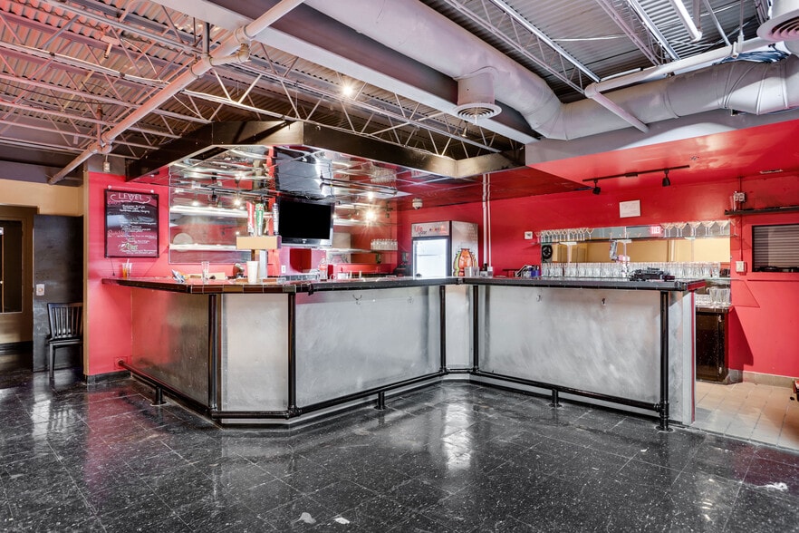 More Photos Of 1959 Metropolitan Pky SW, Atlanta Bowling Alley For Lease