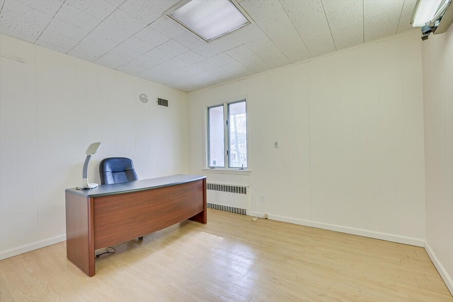 More Photos Of 512 New Brunswick Ave, Fords Specialty For Sale