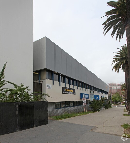 More Photos Of 2706 Wilshire Blvd, Los Angeles Storefront Retail Office For Lease