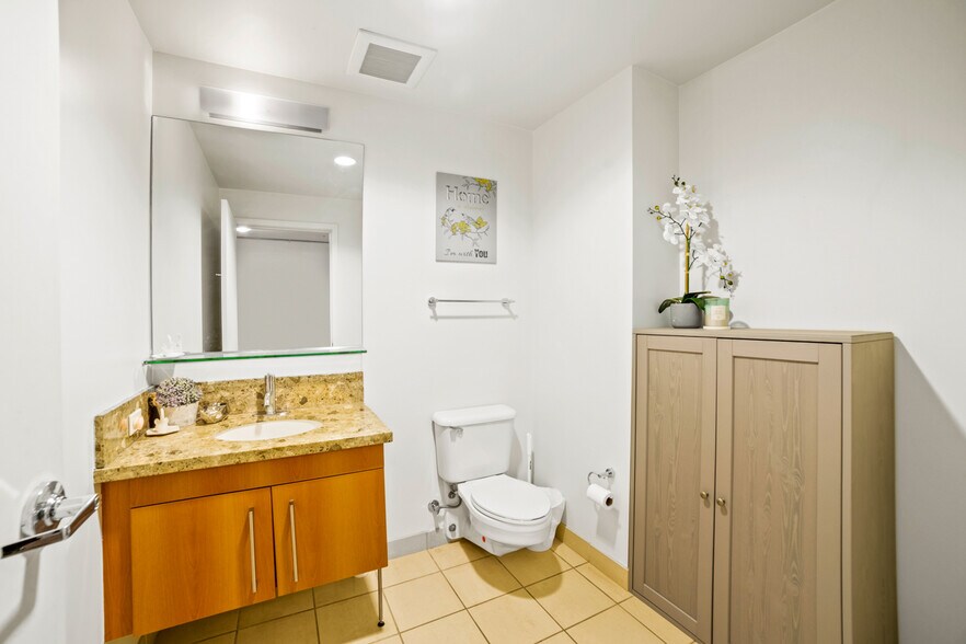 More Photos Of 350 11th Ave, San Diego Apartments For Sale
