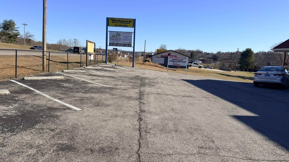 More Photos Of 3175 Appalachian Hwy, Jacksboro Office For Sale