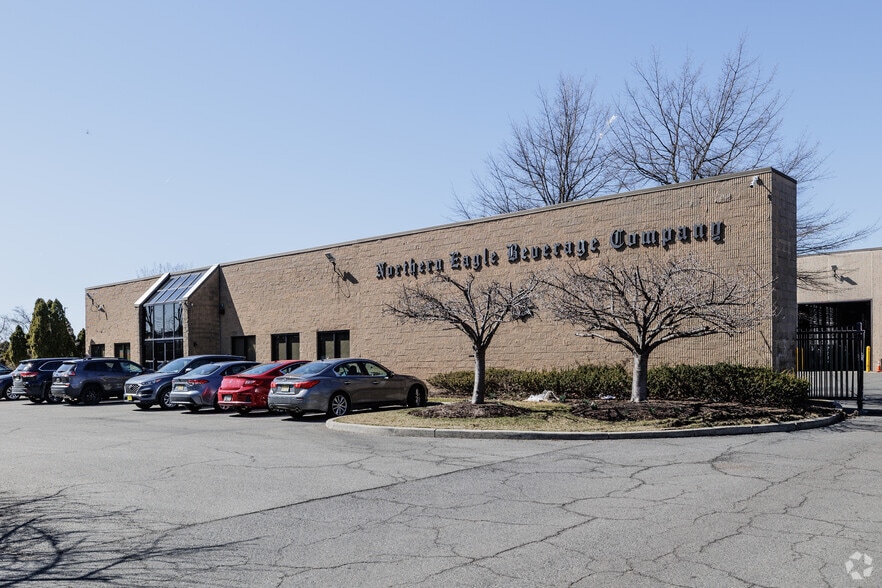 Primary Photo Of 600 16th St, Carlstadt Distribution For Lease