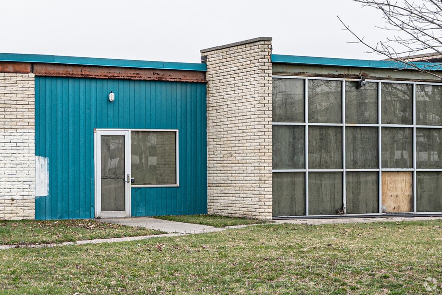 More Photos Of 536 Broadhollow Rd, Melville Light Distribution For Lease