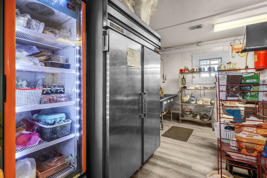 More Photos Of 2550 Parks Mill Rd, Buckhead Morgan Service Station For Sale