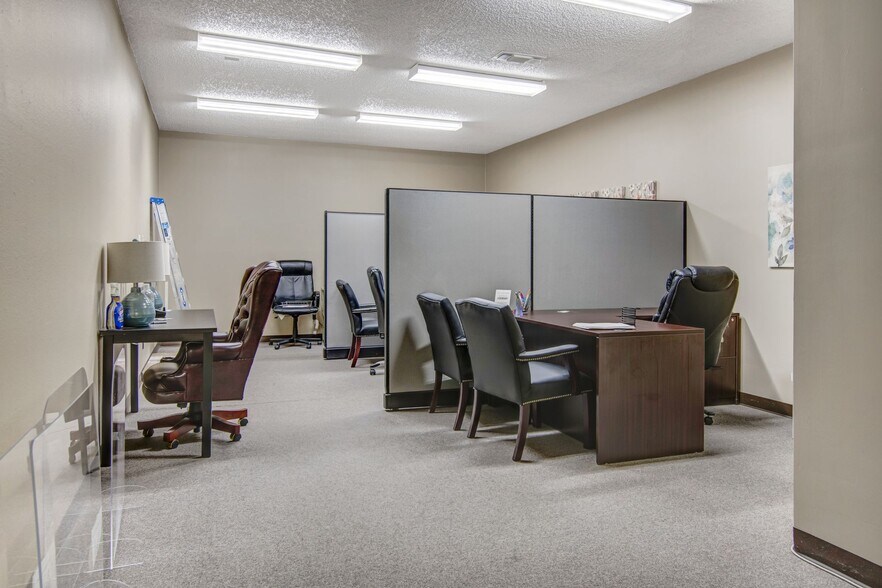 More Photos Of 400 N Ridgeway Dr, Cleburne Medical For Sale