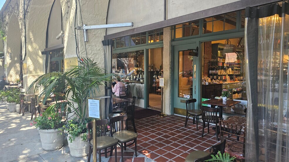 More Photos Of 2647-2649 Mission St, San Marino Restaurant For Sale