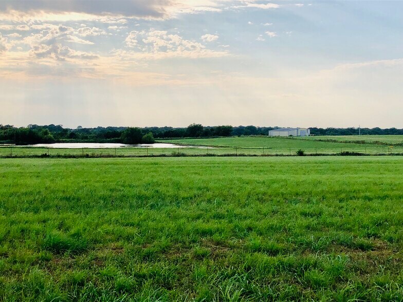 More Photos Of 9220 9th St, Cushing Land For Sale